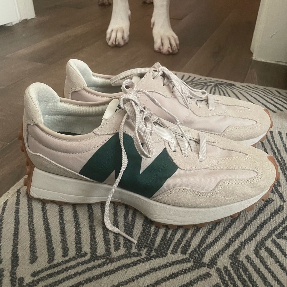 New Balance 327!